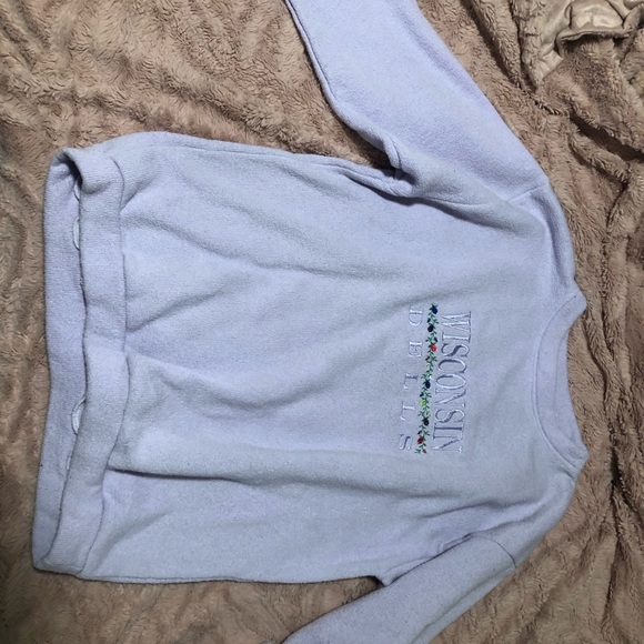 Cute purple Sweatshirt!! - Picture 4 of 4